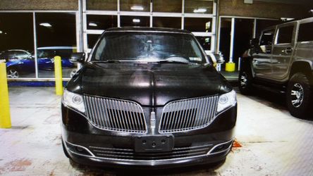 2013 Lincoln MKT Town Car AWD Livery Fleet 4dr Crossover