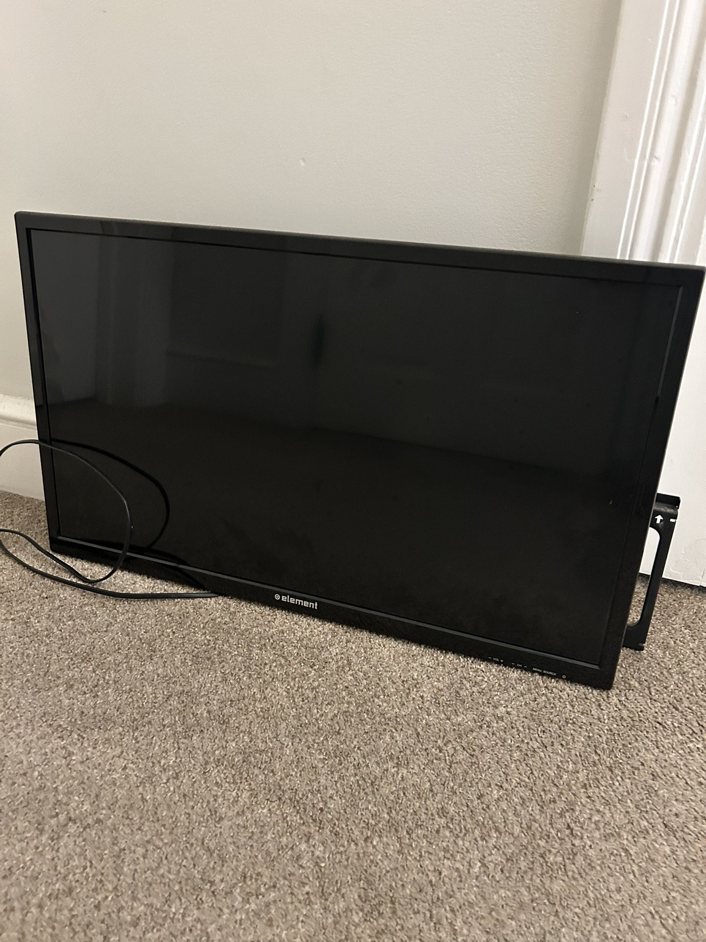 32” Element Tv 
