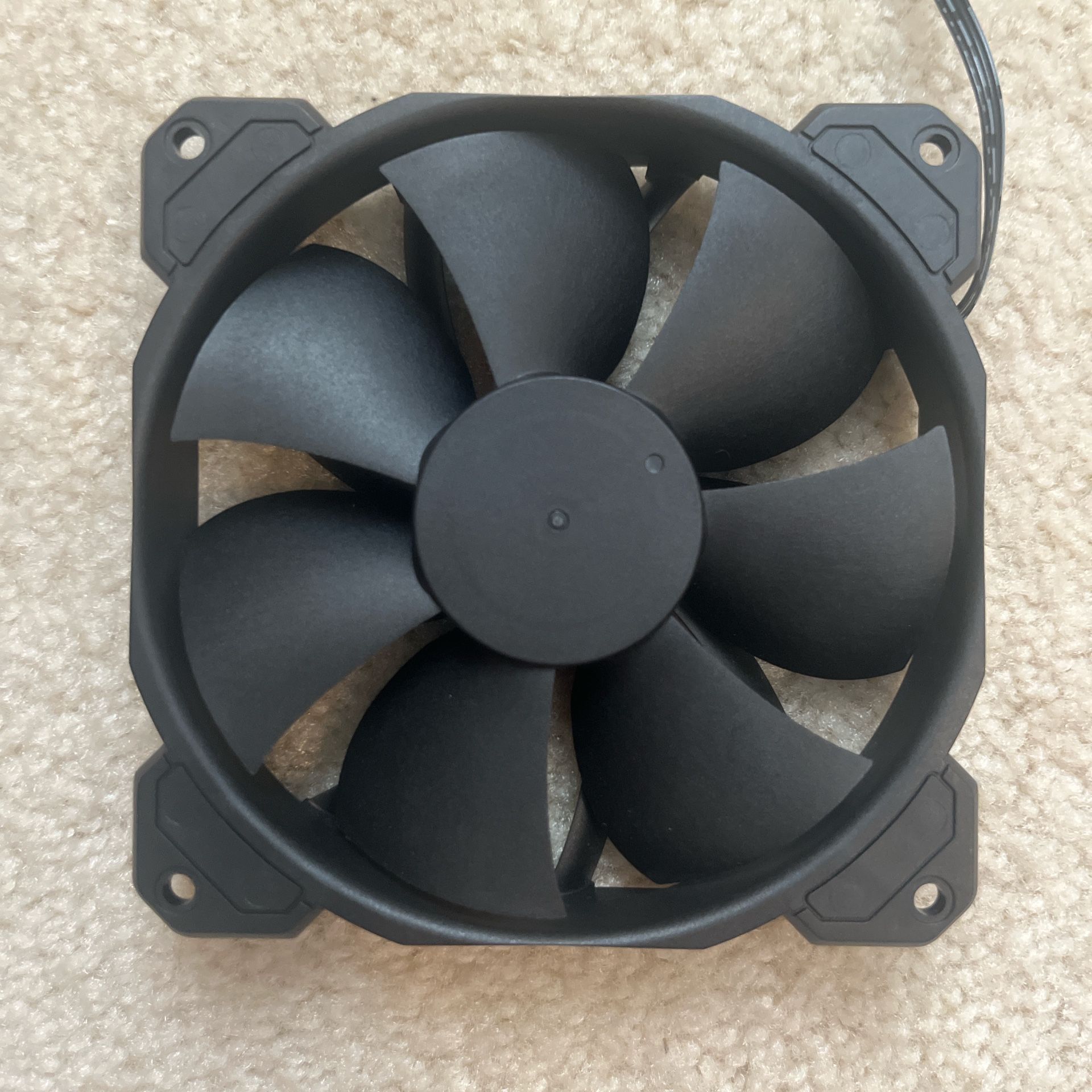 120mm Corsair Black Fan