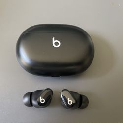 Beats Studio Buds 
