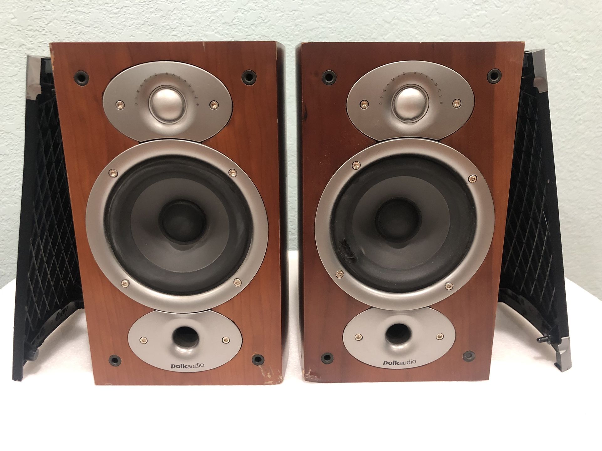 Polk Audio RTi A1 Bookshelf Speakers Pair - CHERRY VENEER