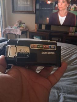 SAMSUNG 65X CAMCORDER