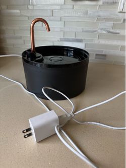 Dog/Cat automatic water fountain-$15 firm- West Kendall