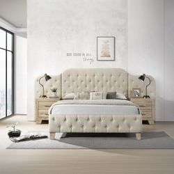 Cama tamaño Queen color Beige con paneles a la pared