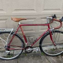 Schwinn Voyageur Touring bike 58cm