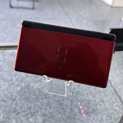 Nintendo DS Lite • Complete w/FREE Game of your choice