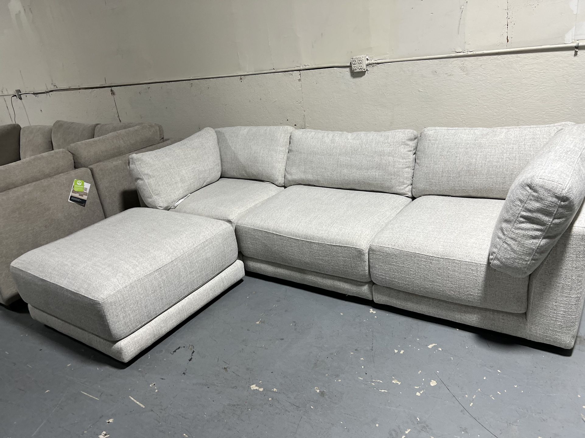 Dayna 4-piece Fabric Modular Sectional 