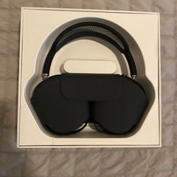 AirPod maxes second generation