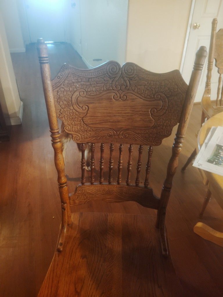 Oak Table Set With 4 Chairs
