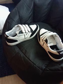 Vans Shoes - US 9.5