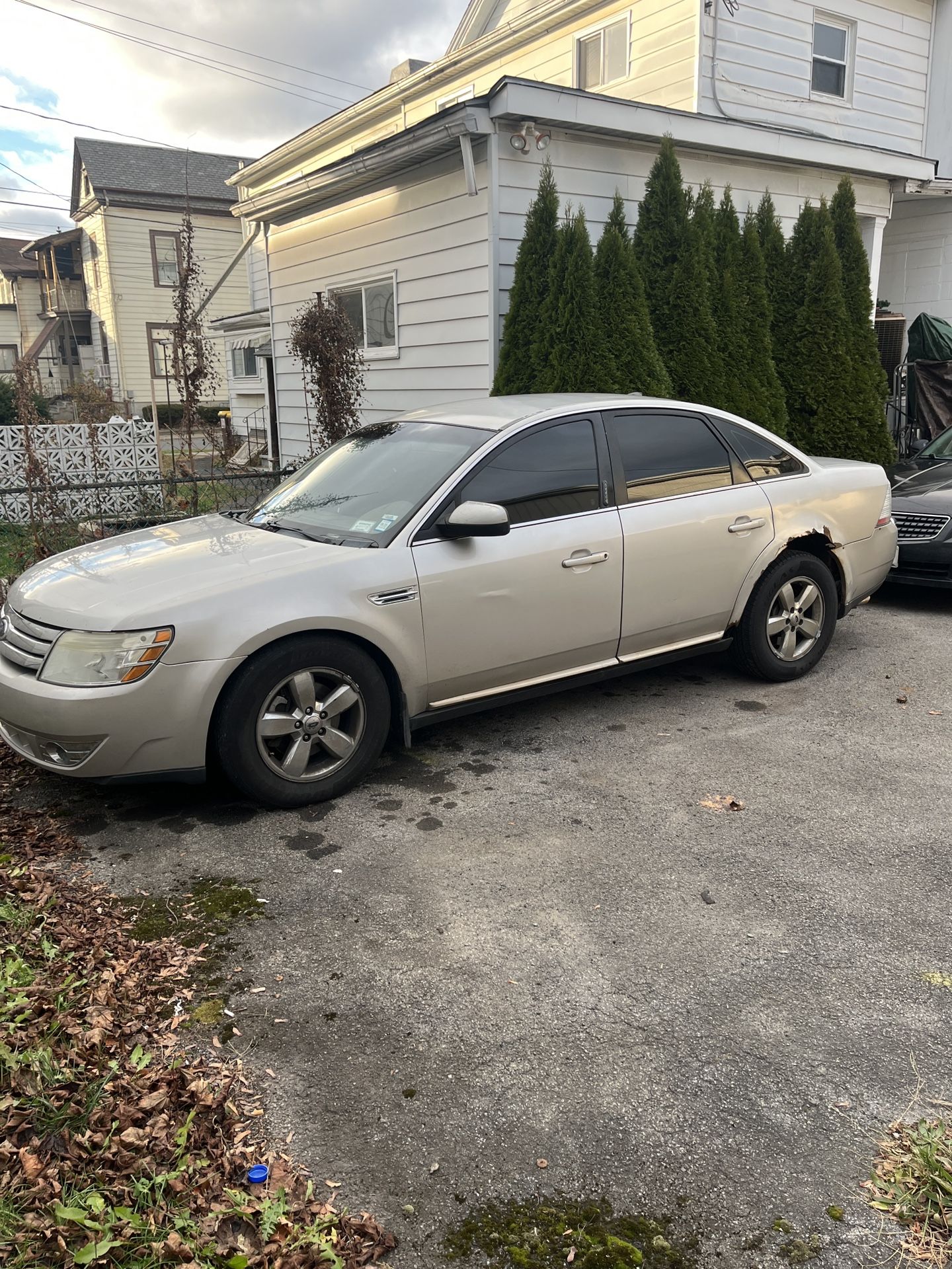 2008 Ford Taurus