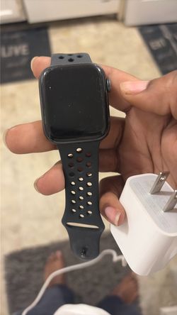 Apple Watch Nikes brand