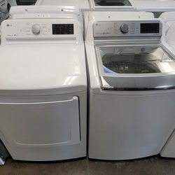LG MEGA CAPACITY 5.2CU FT Top Load Washer And Gas Dryer Set 