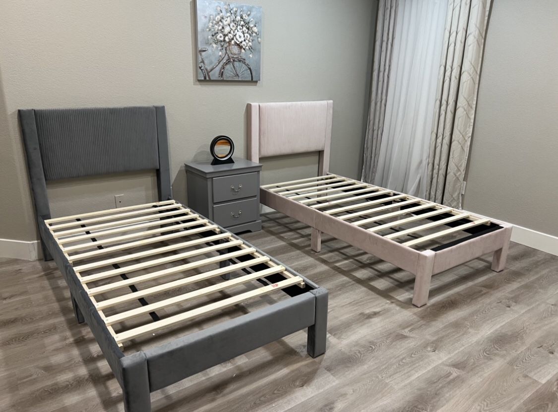 2 Pc Twin Platform Beds