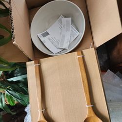 Kate Spade Salad Bowl With Wooden Spoons