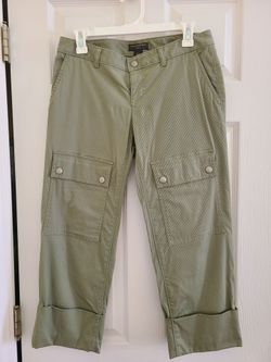 Capri pants