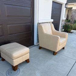 Lather chair and ottoman