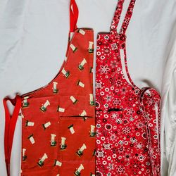 2  Barbecue/chef-style  aprons