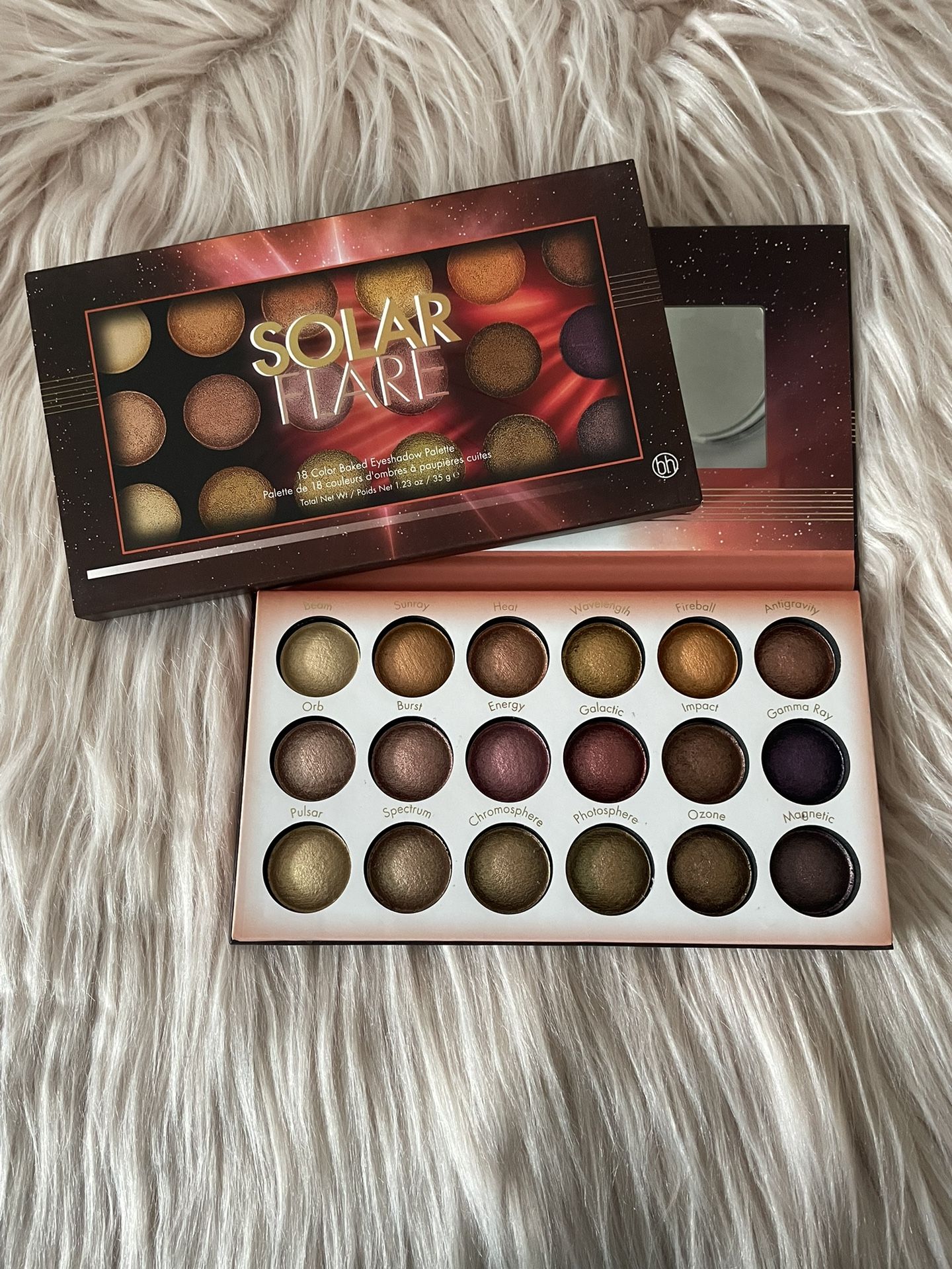 Solar Flare 18 Color Baked Eyeshadow Palette