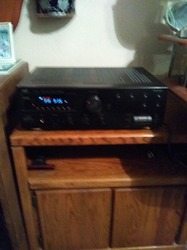 JVC 200Watt Pro Logic Dolby Stereo Receiver Model RX552VBK