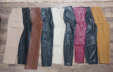Zara Women's Pants Size "S"