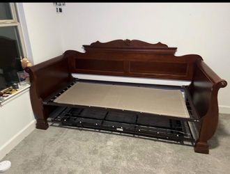 Twi daybed