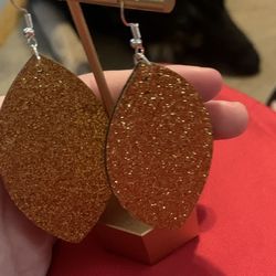 Tan Sparkly Earrings 