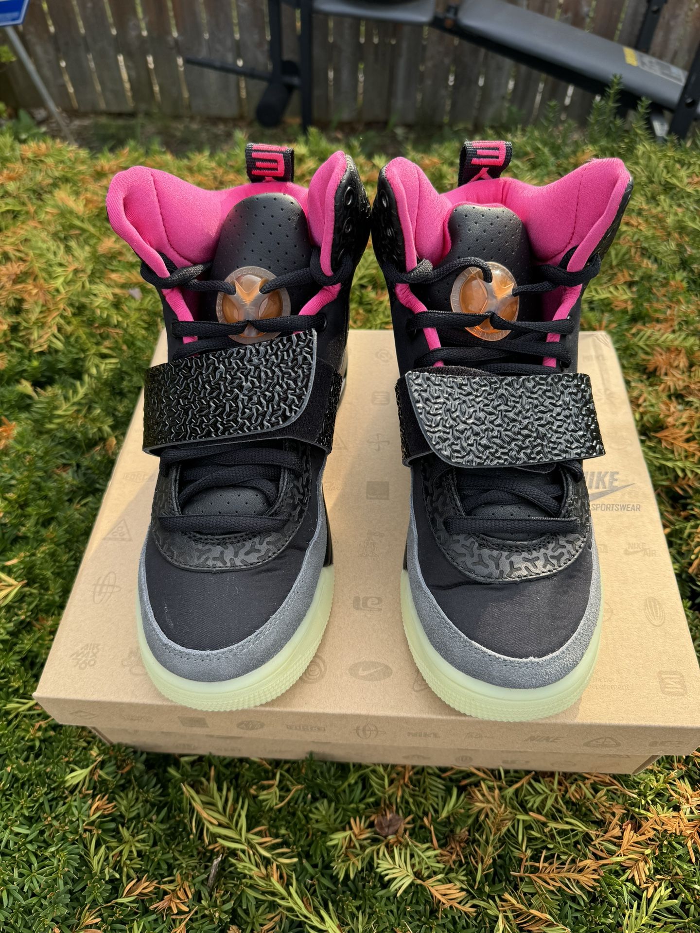 Nike Yeezy 1 Blink Black pink Sz 8.5 DS for Sale in Queens NY OfferUp