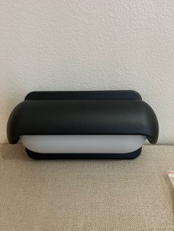 New Outdoor Led Light Wall Lamp ( hardwired/ only one )