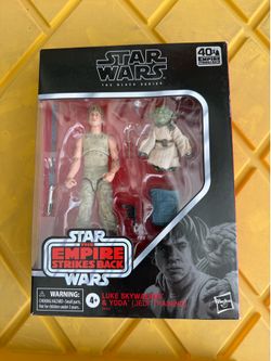 Star Wars black series Luke Skywalker and yoda