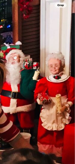 Santa and Mrs. Claus Christmas Figurine Set