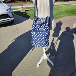 New Thirty One Wine Tote. Removable Divider. Shoulder Strap. Thermo Bag