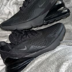 Air Max 270 All Black