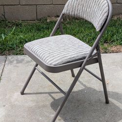 Padded Folding Chairs 