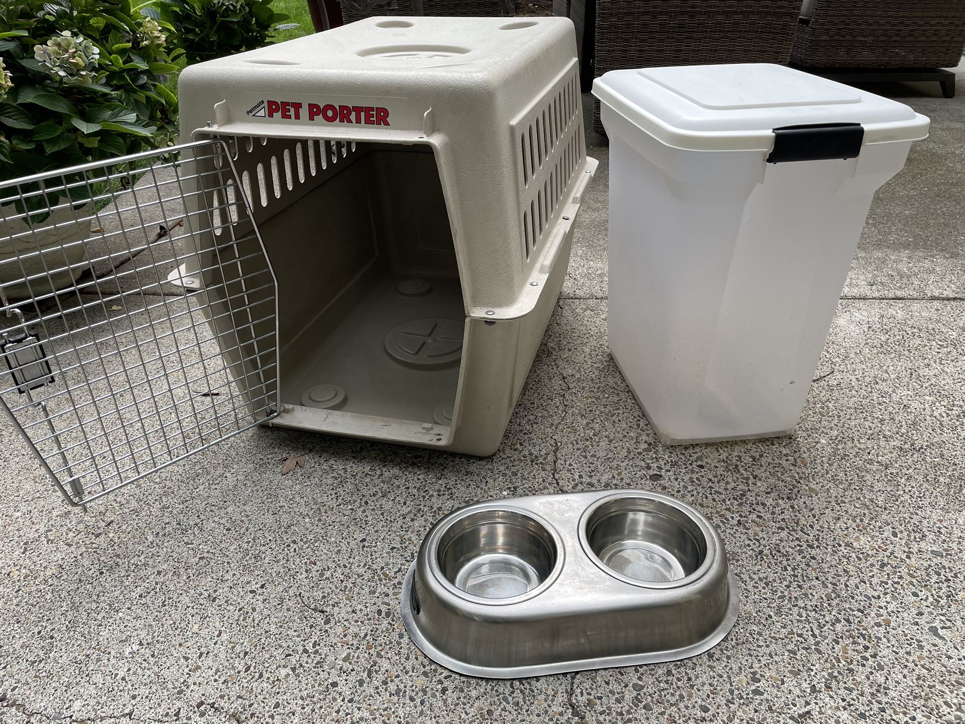 Pet Crate, Food & Water Bowl, Food Storage
