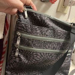 Baggallini Cross Bag/Messenger