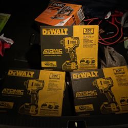 Dewalt Atomic Impact  With Two Batteries  And Charger 