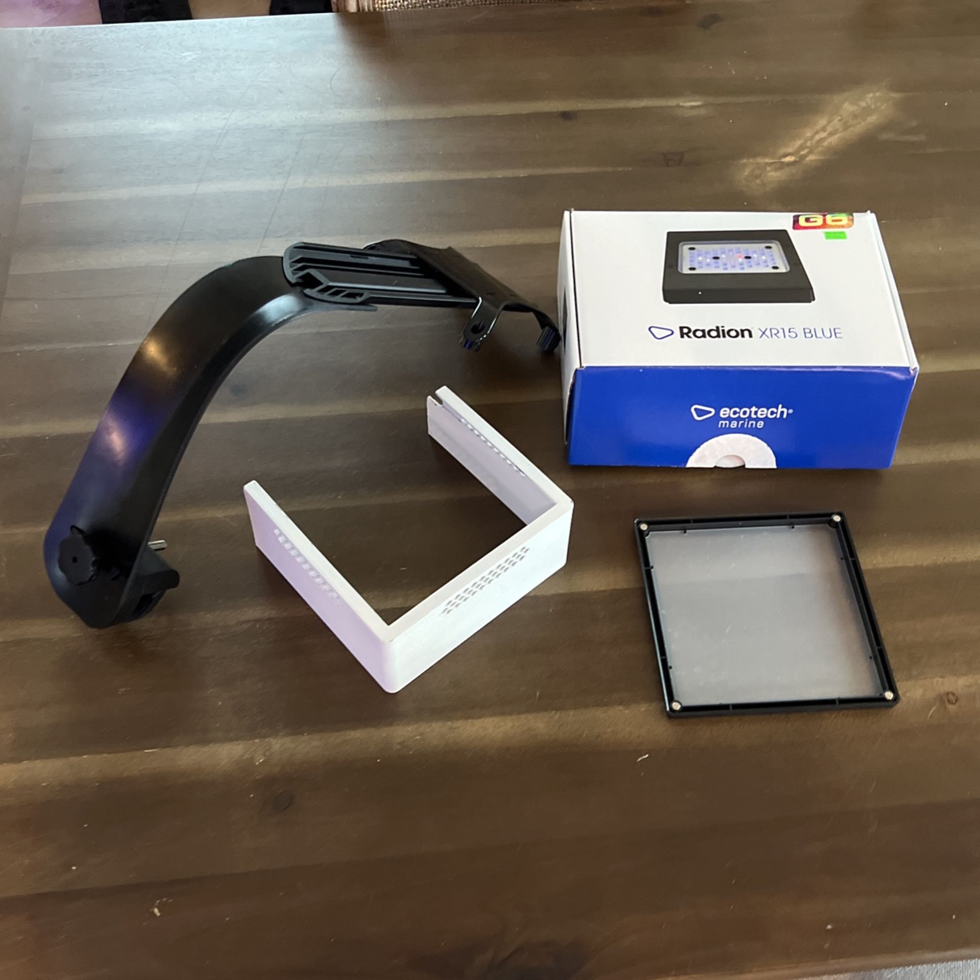 Ecotech Radion Xr15 Blue G6 Mount Diffuser And Shade