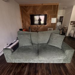 71.5” Sofa / Loveseat - Green 