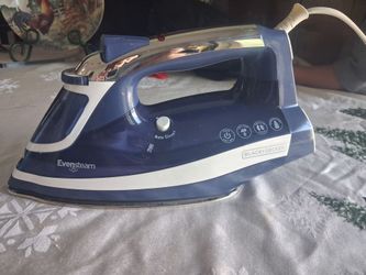 Black+Decker Evensteam Steam Iron