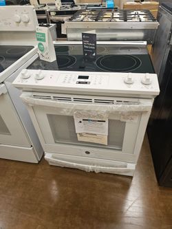 Slide in electric stove GE Appliances 30 inch wide with air fryer built in