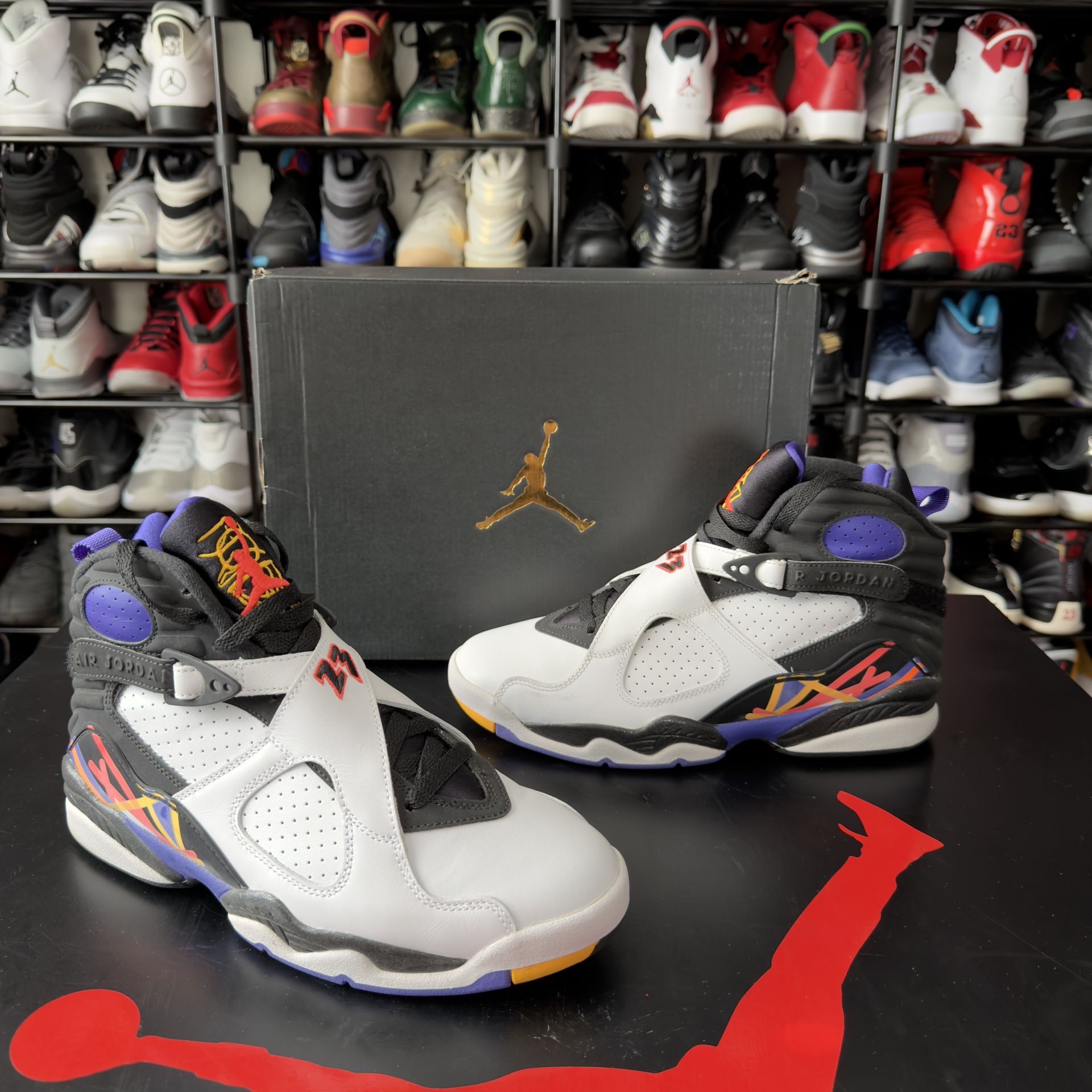 Jordan 8 Retro ‘Three-Peat’ Size 8