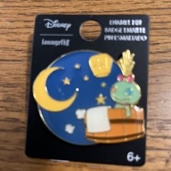 Loungefly Disney Lilo & Stitch Scrump in Spa Tub Enamel Pin.  Size approximately 1 1/2 inches.  Brand new never removed from card.  Smoke free home 