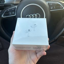 Apple AirPods Pro (2nd Generation) with MagSafe Wireless Charging Case (USB-C)