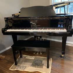 Young Chang G-150 Baby Grand Piano