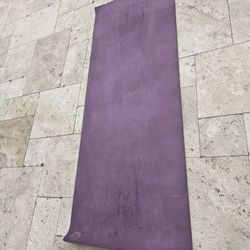 Lululemon Yogatl