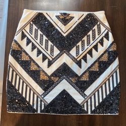 Express woman’s skirt sequence