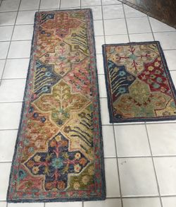 2 SAFAVIEH Runners %100 Wool Hand Knotted 