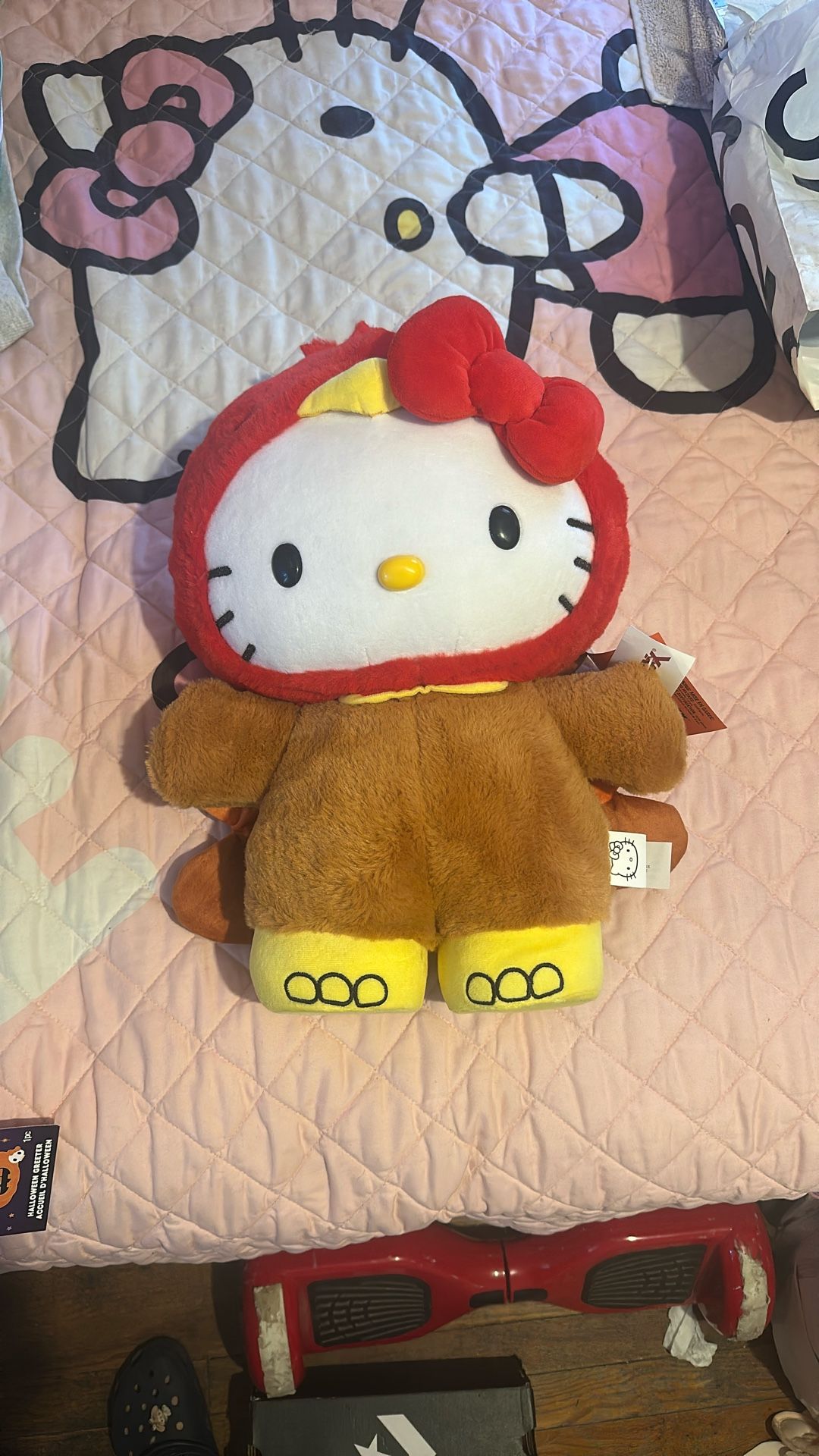 Hello Kitty Harvest Greeter