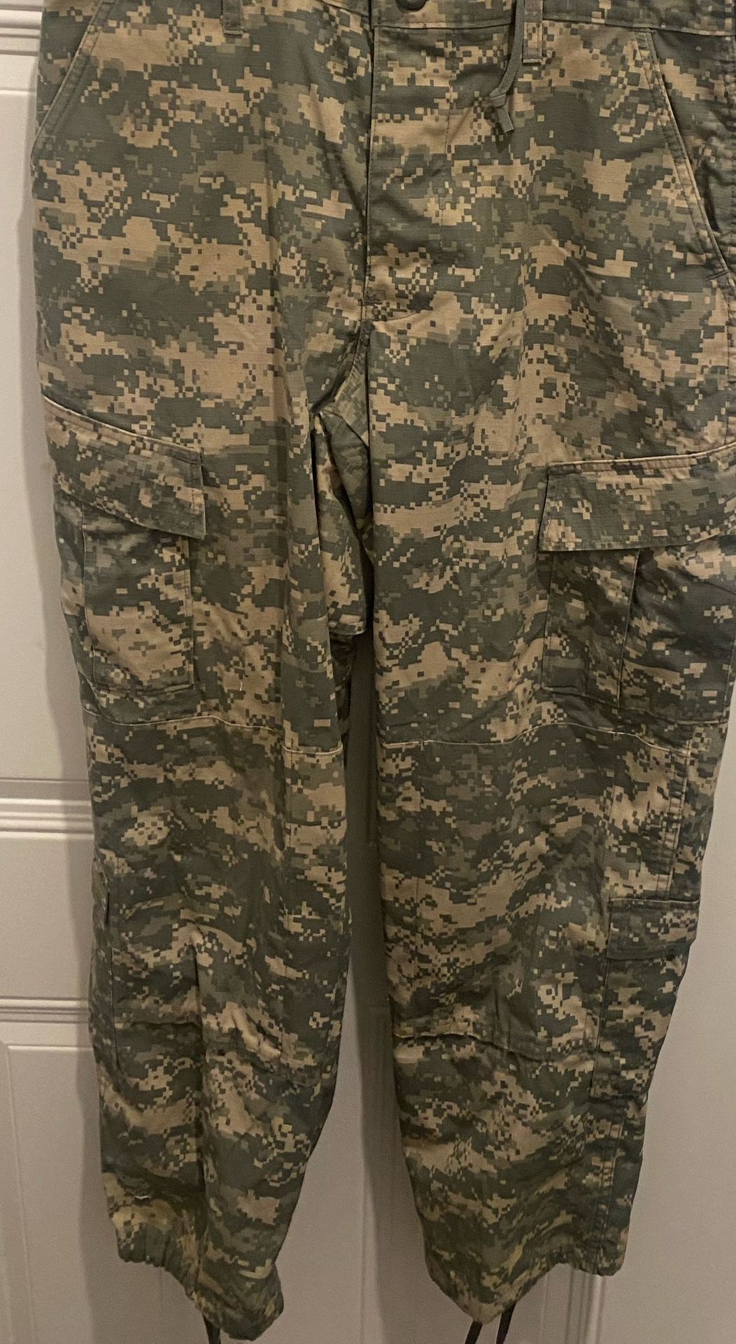 U.S. Army Combat 8 Pocket Camo  Trousers Pants 32” Length